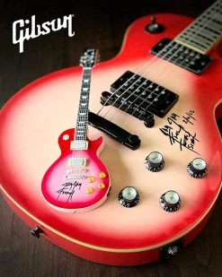 Axe Heaven Twisted Sister Collectible 2022 Jay Jay French Signed Real Gibson Les Paul Pinkburst 1:4 Scale Mini Guitar Model
